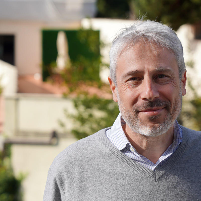 Portrait picture of Giacomo Calzolari